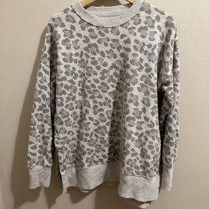 Light weight leopard print sweatshirt